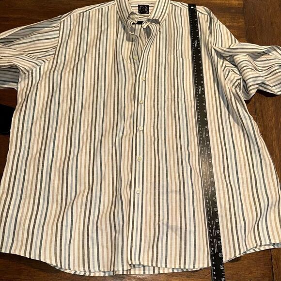 Jos A Bank Traveler's Collection 100% Linen Button Down Shirt - Picture 6 of 6